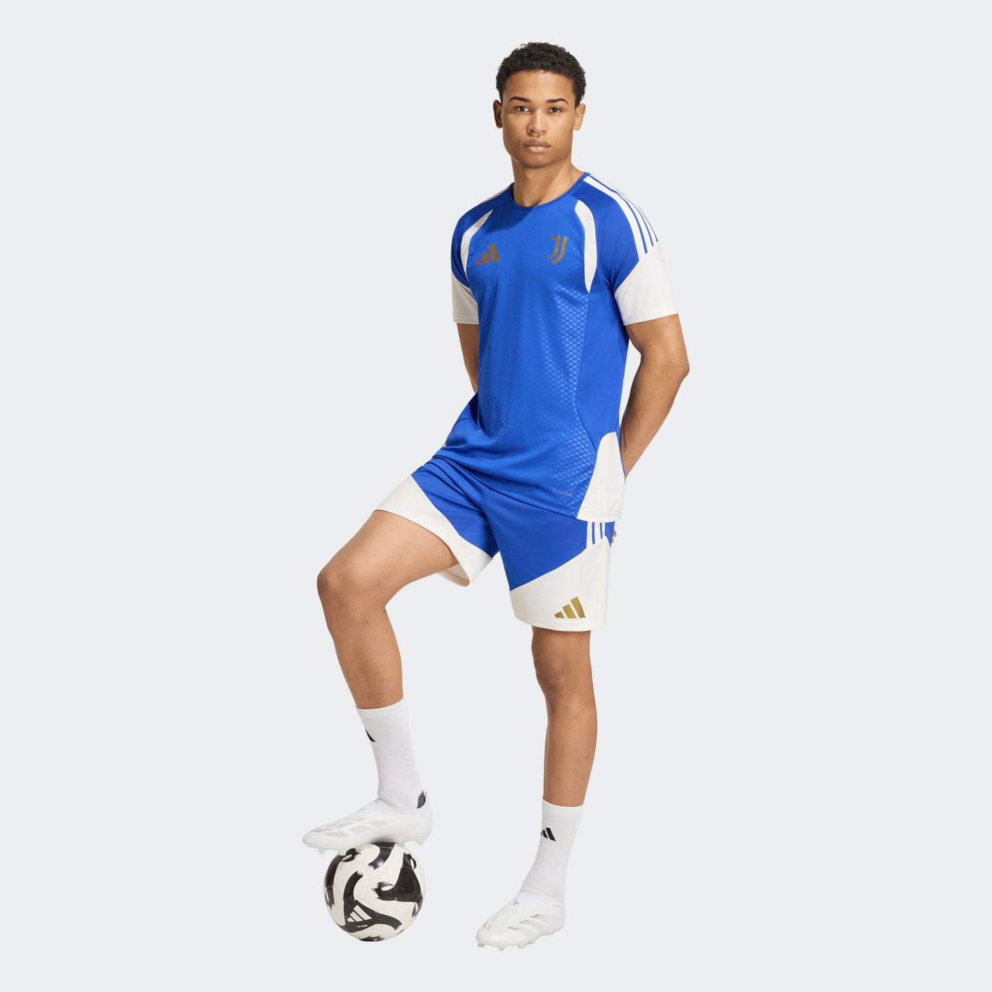 Adidas Juventus Training Jersey met Climacool technologie blauw wit heren trainingsshirt Kickoff Antwerpen de voetbalshop van Antwerpen