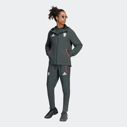 adidas Manchester United TT trainingspak 2026 2027 heren verkrijgbaar bij Kickoff Antwerpen de voetbalshop van Antwerpen