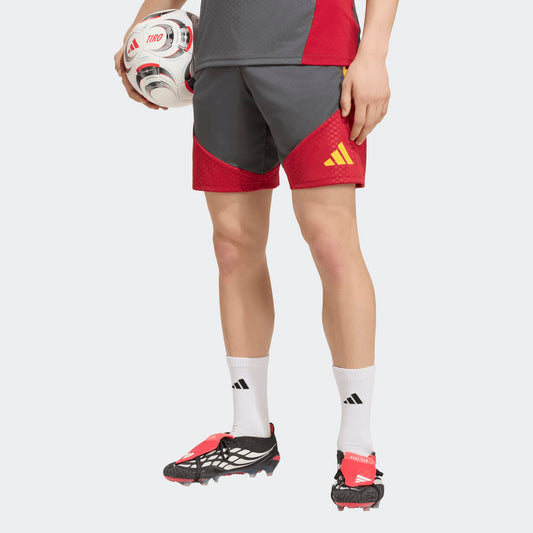 adidas AS Roma training short 2026 2027 heren verkrijgbaar bij Kickoff Antwerpen de voetbalshop van Antwerpen