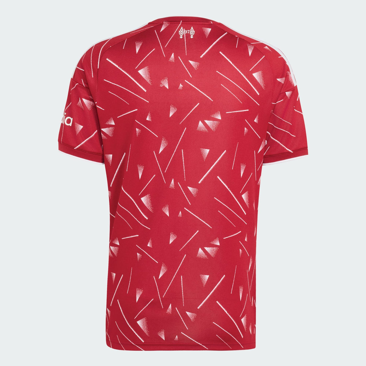 Adidas Liverpool FC thuistenue voetbalshirt 2026 2027 met officiële clubdetails op model Kickoff Antwerpen