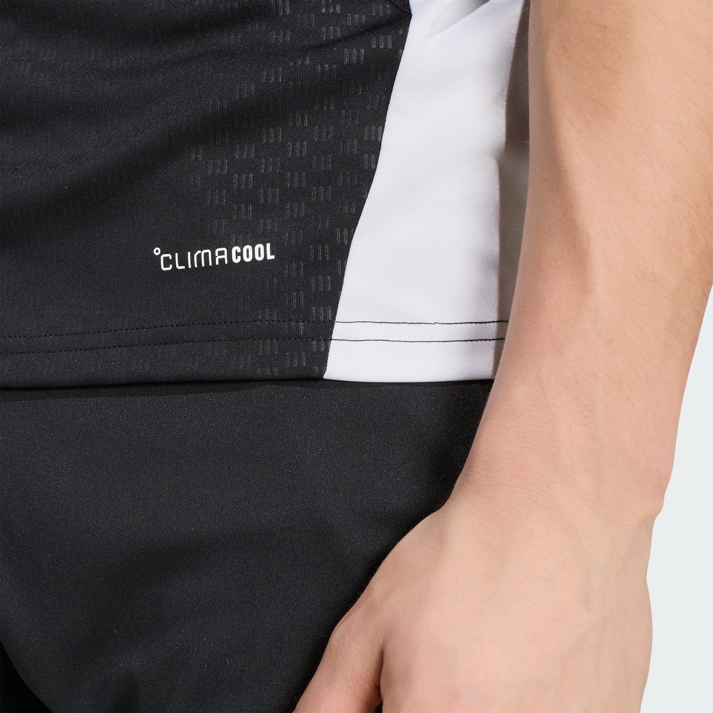 ADIDAS LIVERPOOL TRAINING JERSEY 2026-2027