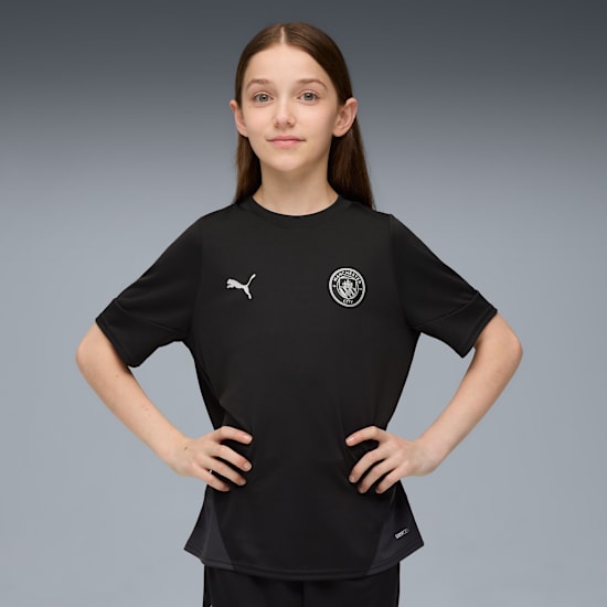 Puma Manchester City training shirt jeugd 2025 2026 met officieel clublogo en DryCELL technologie. Kickoff antwerpen de voetbalshop