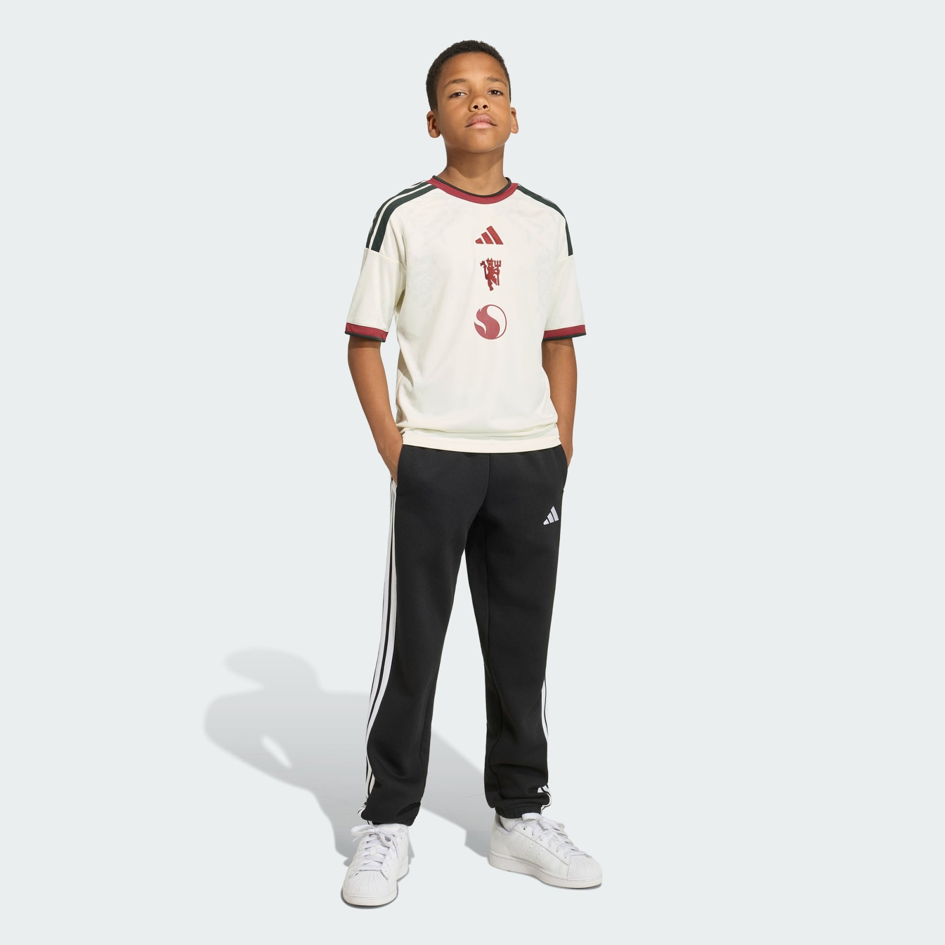 adidas Manchester United derde shirt 2026 2027 junior kind verkrijgbaar bij Kickoff Antwerpen de voetbalshop van Antwerpen