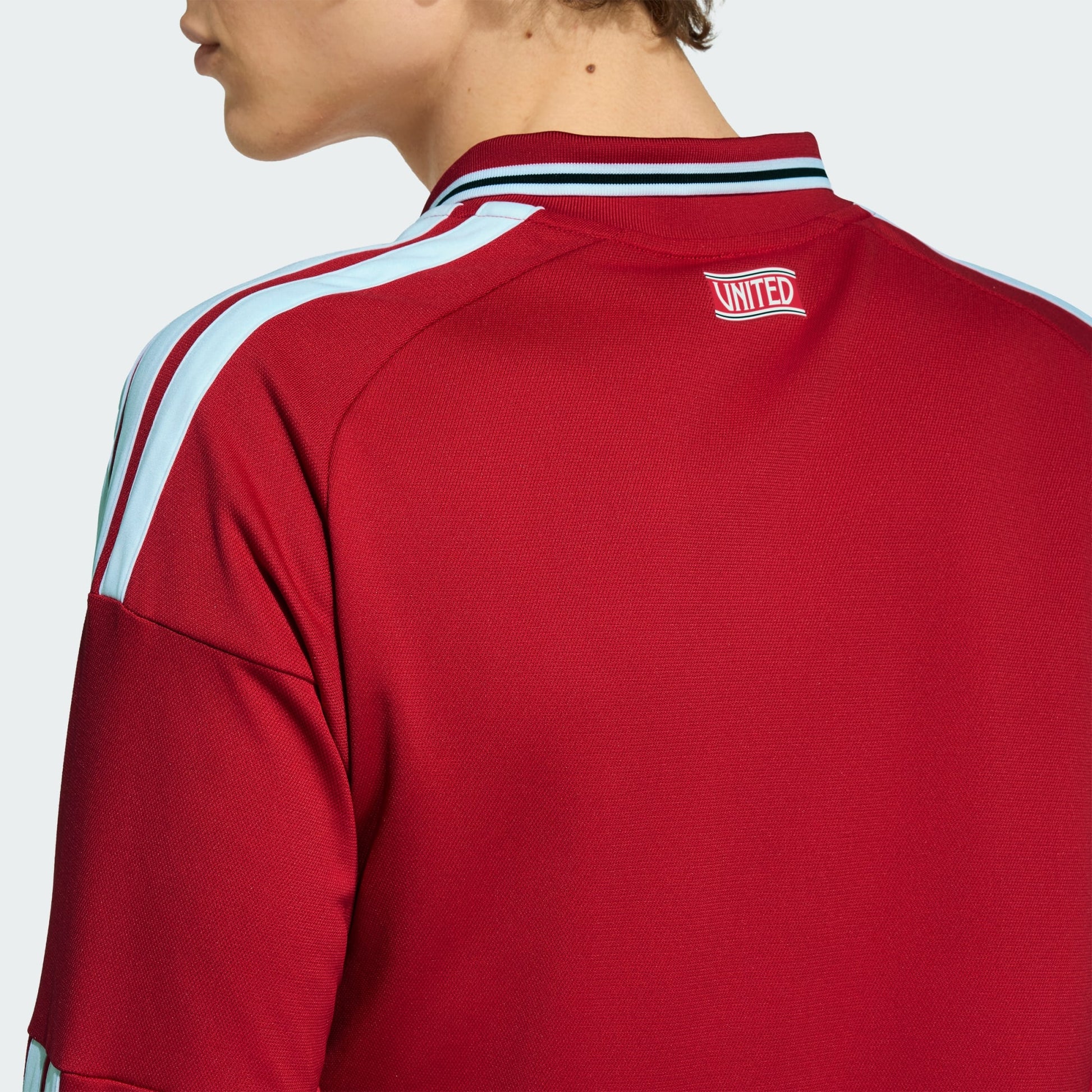adidas-manchester-united-long-sleeve-home-shirt-jersey-2026-2027 kickoff antwerpen