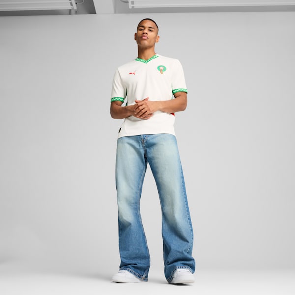 Officieel Puma Away Jersey van het Marokkaanse voetbalelftal met DryCELL-technologie, wit met groene en rode accenten. Verkrijgbaar bij Kickoff Antwerpen.