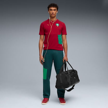 Puma FRMF Marokko Pocket Tee shirt 2026-2028 met borstzakje en bondsembleem, verkrijgbaar bij Kickoff Antwerpen dé voetbalshop van stad.