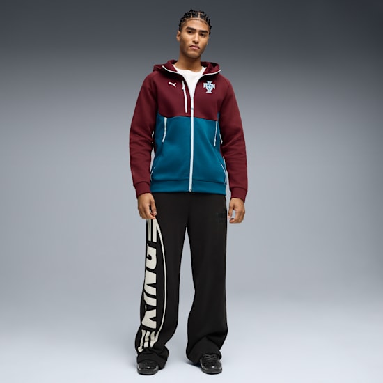 Puma FPF Portugal PumaTech Full Zip Hoodie Trainingspak 2026-2028 in marineblauw met officieel Portugees bondsembleem, verkrijgbaar bij Kickoff Antwerpen dé voetbalshop van stad.