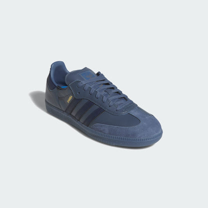 ADIDAS SAMBA ADV schoenen zwart wit met gumzool, close-up. Beschikbaar bij Kickoff Antwerpen, de voetbalshop.