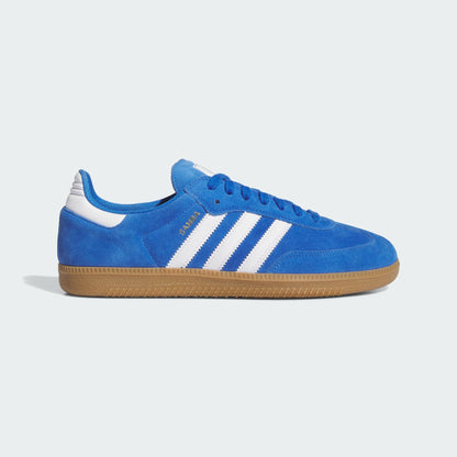 ADIDAS SAMBA ADV schoenen BLAUW wit met gumzool, close-up. Beschikbaar bij Kickoff Antwerpen, de voetbalshop.