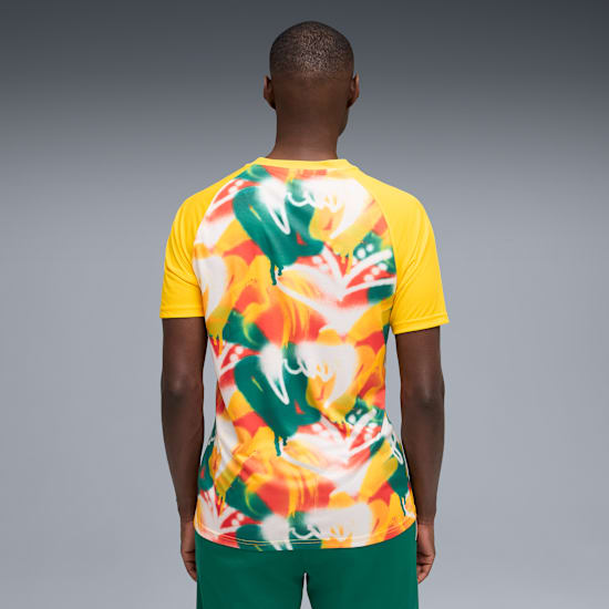 Grafisch Puma FSF Senegal Warm Up Jersey 2026-2028 met officieel Senegalees bondsembleem, verkrijgbaar bij Kickoff Antwerpen dé voetbalshop van stad.