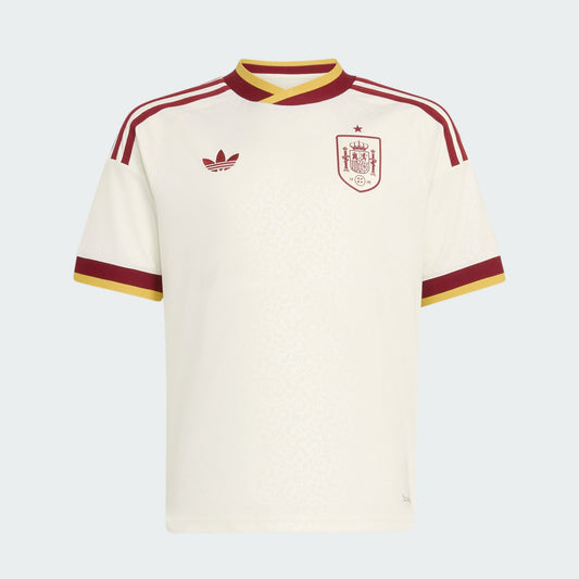 Lichtgeel Adidas Originals RFEF Spanje Away Jersey voor kinderen 2026-2028 met Trefoil-logo en Spaanse bondbadge, verkrijgbaar bij voetbalshop Kickoff Antwerpen.