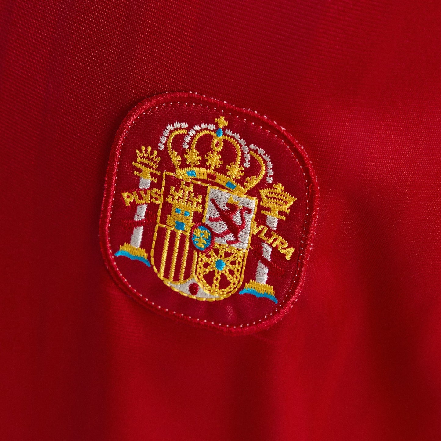 Adidas FEF Spanje Home 1994 Retro Football Shirt Jersey rood officieel retro voetbalshirt heren Kickoff Antwerpen de voetbalshop van Antwerpen