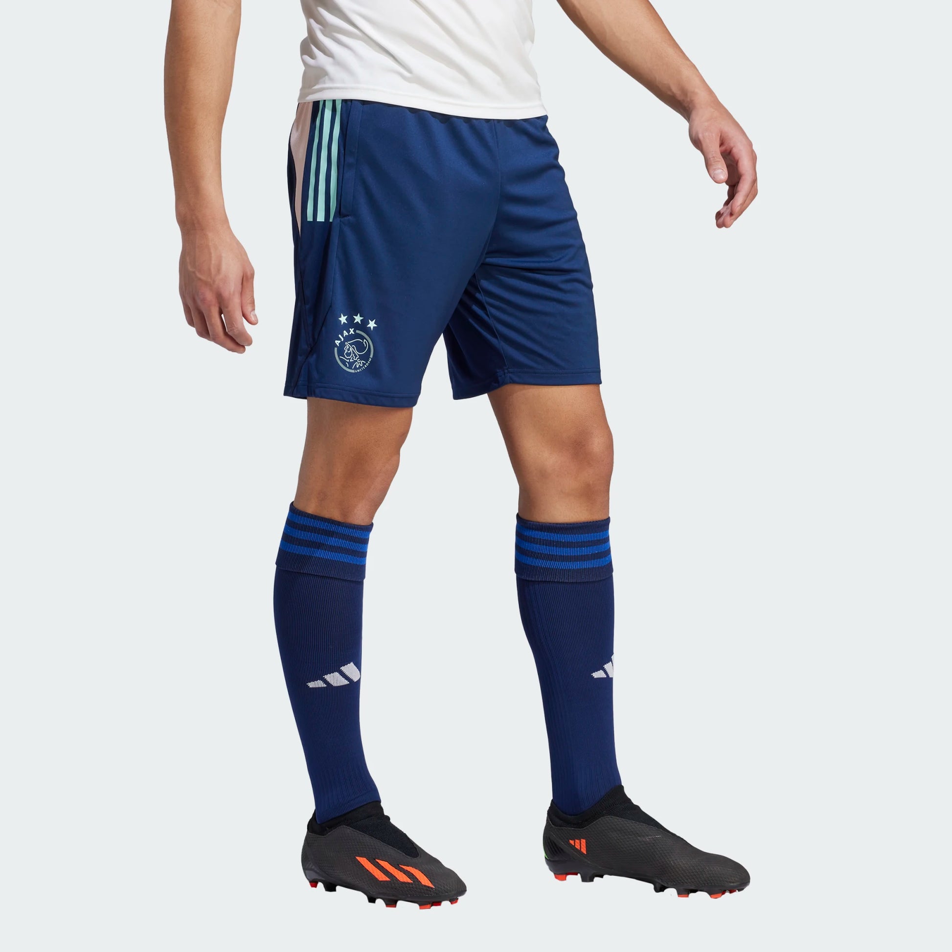 ADIDAS AJAX TRAINING SHORT 2023-2024 | Kickoff Antwerpen