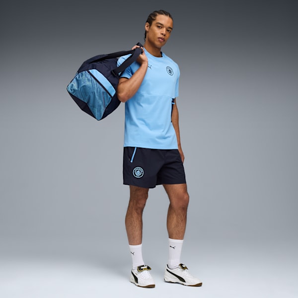 Puma Manchester City PUMATECH RELAXED WOVEN SHORTS 2025 2026 casual geweven short, comfortabele pasvorm, Kickoff Antwerpen de voetbalshop van Antwerpen.