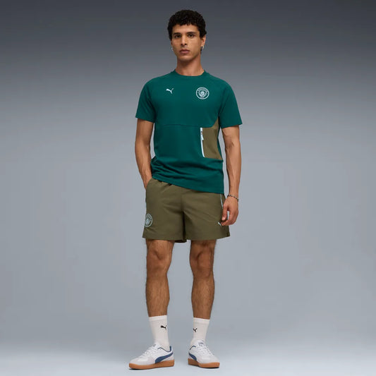 PUMA Manchester City PUMATECH Pocket T-shirt 2025 2026 groenmet licht blauw logo, pocket, Kickoff Antwerpen voetbalshop 