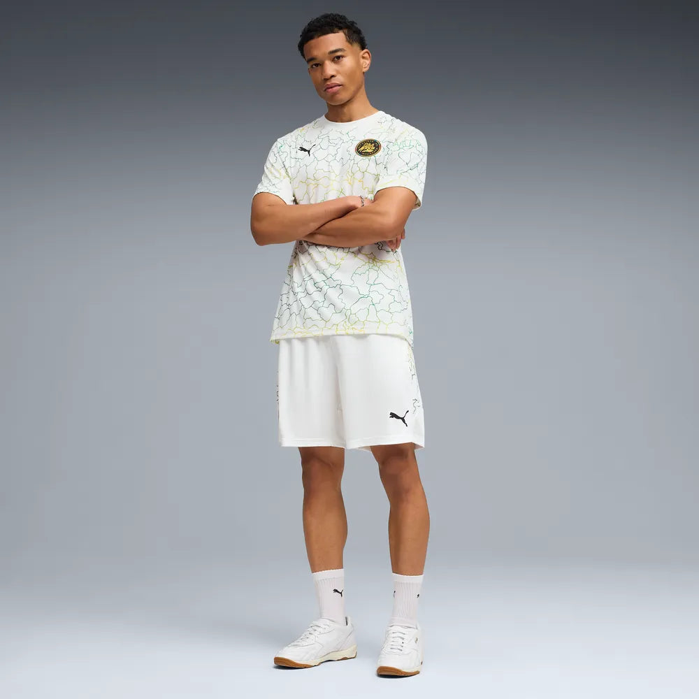 Puma Olympique Marseille Africa special edition voetbalshirt met clubdetails op model Kickoff Antwerpen