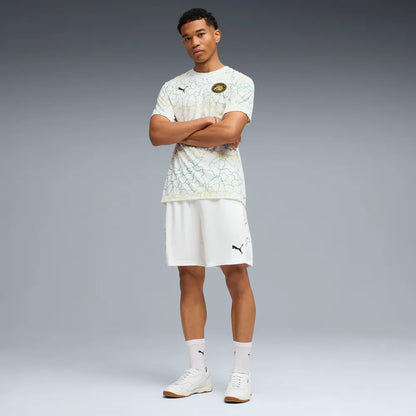 Puma Olympique Marseille Africa special edition voetbalshirt met clubdetails op model Kickoff Antwerpen