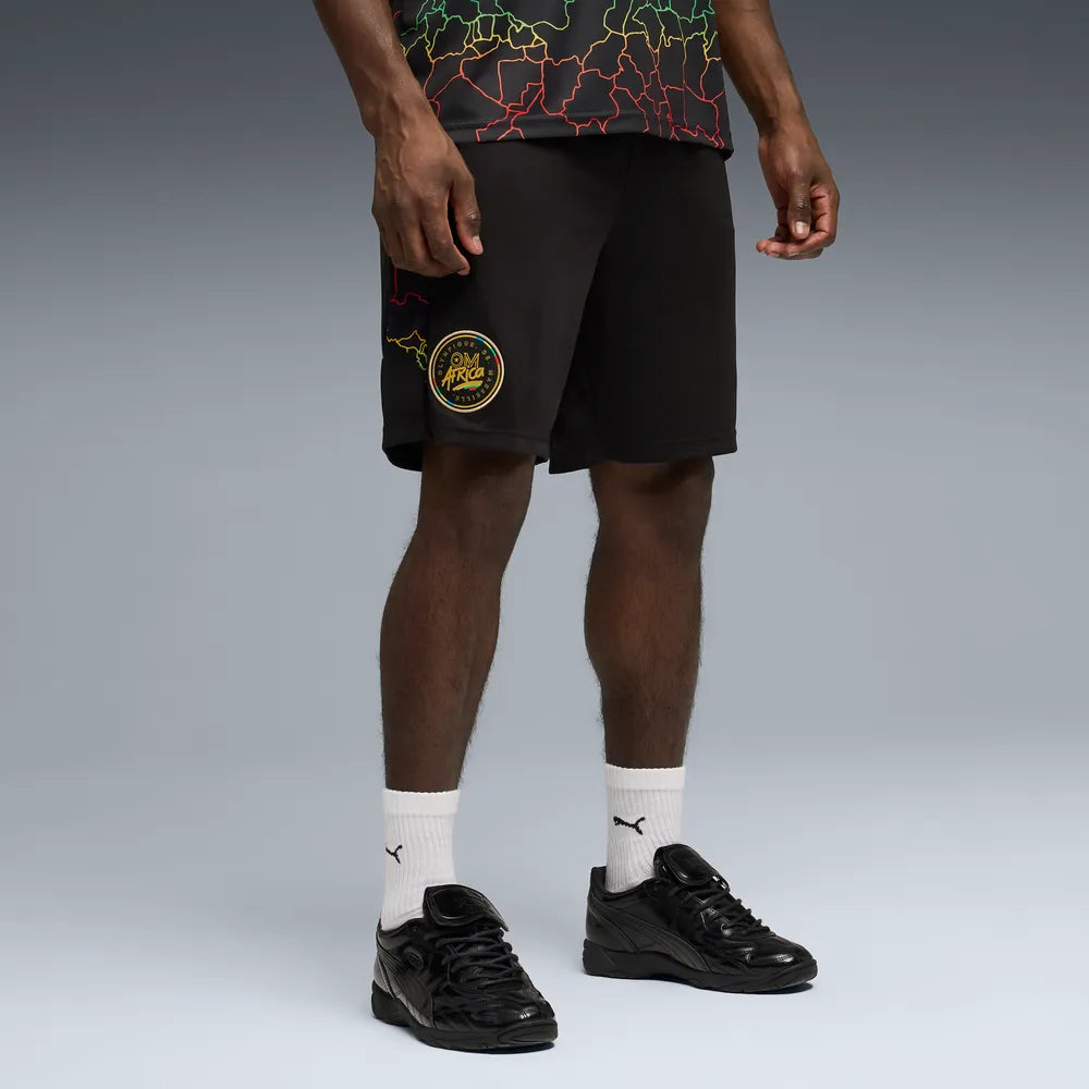 Puma Olympique Marseille Africa special edition voetbalshort 2026 2027 heren met clubdetails op model Kickoff Antwerpen
