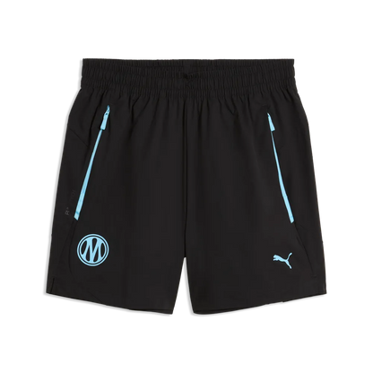 Puma Olympique Marseille Pumatech relaxed fit korte broek sportbroek met clubdetails op model Kickoff Antwerpen