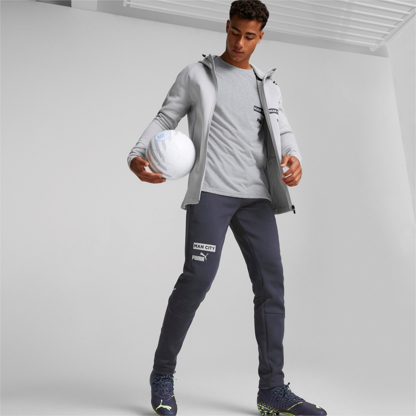  PUMA MANCHESTER CITY CASUALS HOODY JACKET | Kickoff Antwerpen